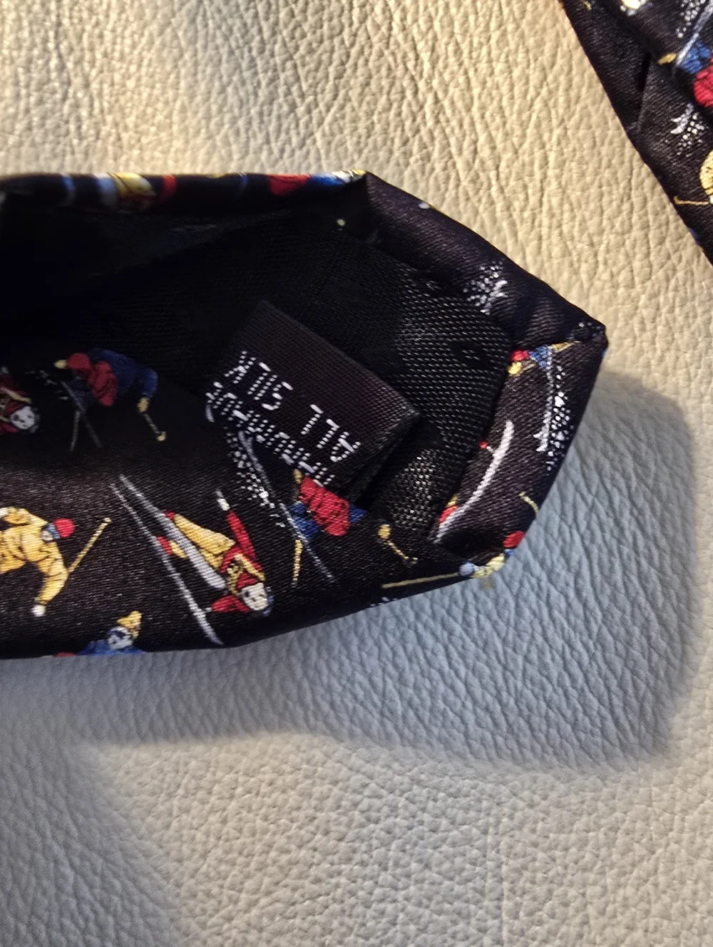 Museum Artifacts Black Multicolor Skier Men's Silk Necktie Tie